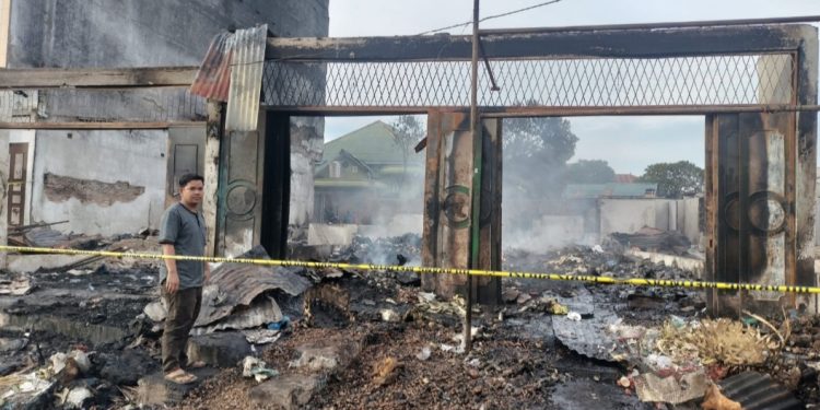 Duka Mendalam di Hati Korban Kebakaran 11 Ruko Bagan Batu