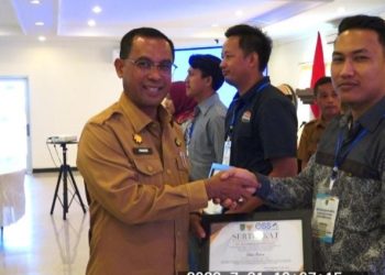 Sekda Rohil Buka Bimtek Implementasi Pengawasan dan Perizinan Berusaha Berbasis Resiko