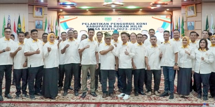 Bupati Rohil Minta Prestasi Olahraga Meningkat Saat Pelantikan Pengurus KONI