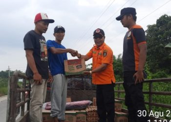BPBD Bengkalis Serahkan Bantuan Bencana Puting Beliung 