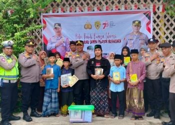 Peduli Budaya, Polres Bengkalis Salurkan Buku Literasi ke Ponpes Al-Burdah