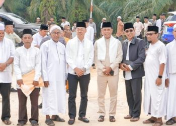 Bupati Rohil Kunjungi Madrasah Suluk Thariqat Naqsyabandiyah 