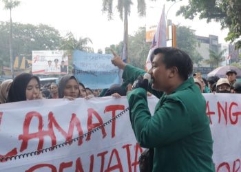 BEM KM UMRI Gelar Aksi Demo Peduli Masyarakat Rempang 