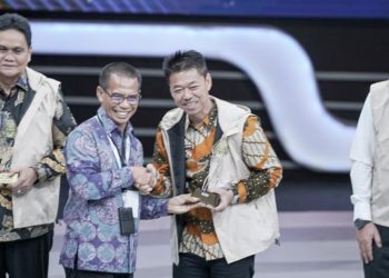 Dihadiri Wapres, Bupati Rohil Terima Penghargaan Penanganan Stunting dan Kemiskinan Ekstrem