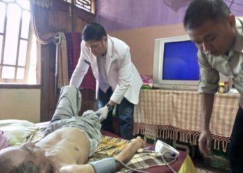 Antusias Warga: Mobil Sehat PT Timah Bawa Layanan Kesehatan Sampai ke Rumah Suhendi
