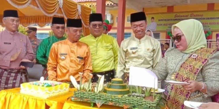 HUT Kecamatan Basira ke 9 Tahun, Bupati Rohil Jadi Irup Sekaligus Lantik Penghulu HMS