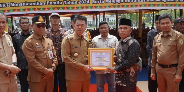 Suskseskan Pemilu 2024, Pemkab Rohil Gelar Rakor Bersama Para Datuk Penghulu RT dan RW