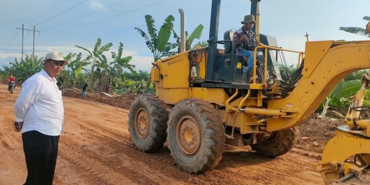 Koordinasi Bupati, PT Jatim Bantu Pemkab Rohil Perbaiki Jalan Lintas Kubu 