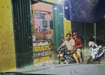 Tokoh Masyarakat Minta Polres Karawang Tindak Peredaran Obat