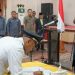 Dua Penghulu Hasil Pilpeng Serentak Dilantik Bupati Rohil