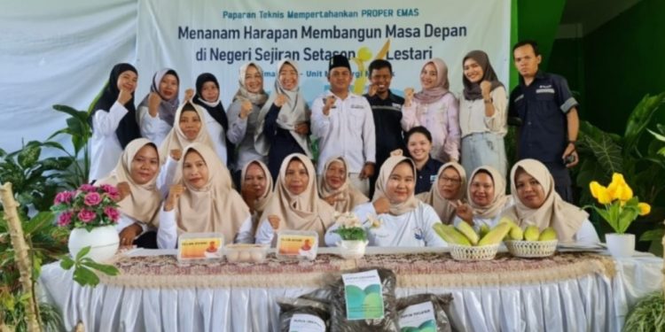 Tanggung Jawab Sosial Lingkungan, PT Timah Tbk Dorong Kemandirian Ekonomi Perempuan Melalui Program Budaya Menawan
