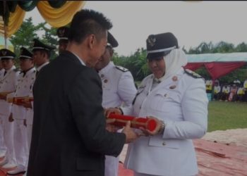 Bupati Rohil Lantik 8 Penghulu Hasil Pemilihan Serentak di Kuba dan Kubu