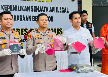 Polres Bengkalis Amankan Pelaku Kepemilikan Senpi Rakitan dan Penggelapan Septor 