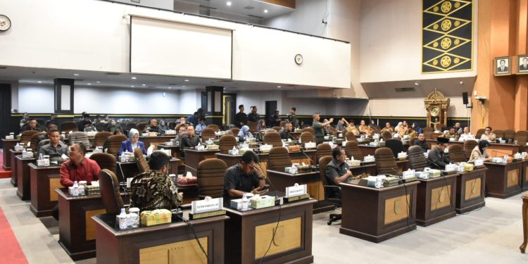 DPRD Pekanbaru Gelar Paripurna Ranperda Pajak dan Retribusi Daerah