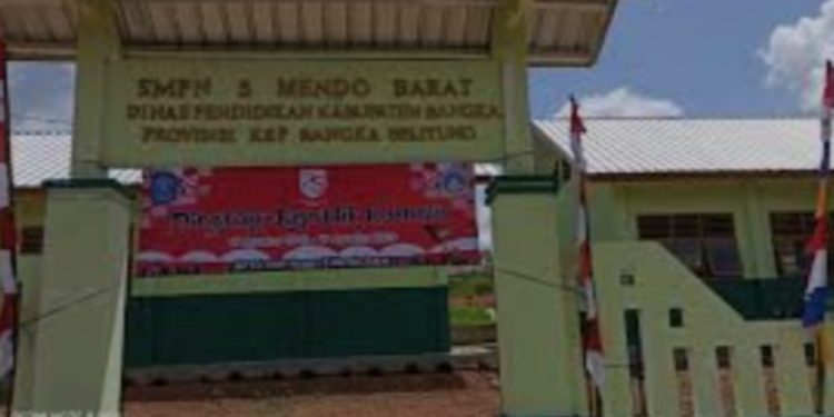 Dugaan Korupsi SMP Negeri 5 Mendo Barat, Kepala Sekolah Klarisifikasi Dan HM Bantah Palsukan Laporan Keuangan Sekolah
