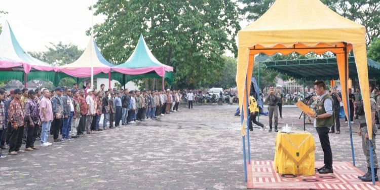 660 Satlinmas Dikukuhkan Dari 3 Kecamatan Pengamanan Pemilu di Rohil