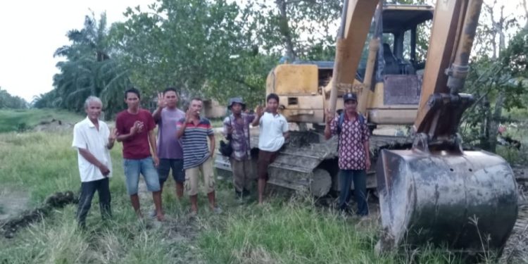 Masyarakat Pekaitan Ucapkan Terima Kasih Pada Bupati Rohil