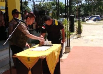 800 Satlinmas Dikukuhkan Bupati Rohil Untuk 4 Kecamatan