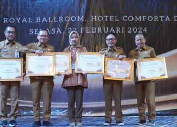 Kabupaten Rohi Terima Piagam Penghargaan Terbaik Dari KPPN Dumai