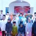 Foto: Bupati Bengkalis Kasmarni bersama masyarakat Kecamatan Bantan