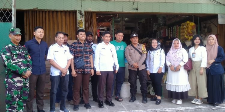 Asisten II Bidang Ekonomi dan Disperindagsar Rohil Pantau Harga Sembako