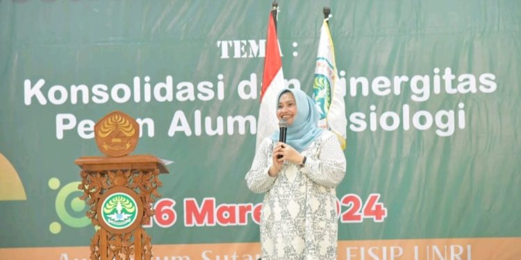 Hadiri Pelantikan IKA UNRI, Bupati Kasmarni Ucapkan Tahniah Ke Pengurus Baru