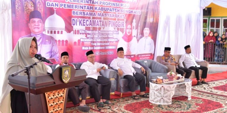 Bupati Bengkalis dan Pj Gubernur Riau SF Hariyanto Melakukan Safari Ramadhan