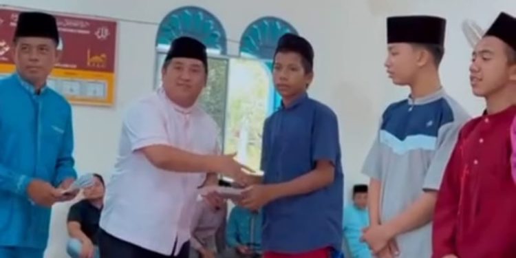 Boby Kurniawan Gelar Silahturahmi Safari Ramadhan di Desa Skodi 