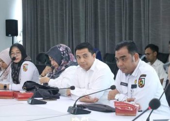Sekdako Pekanbaru Pimpin Rapat KRK dan Rekomendasi Sekolah 