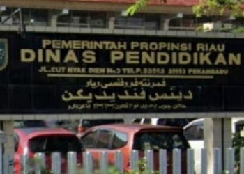 Buntut Banyak Sekolah Pungut Duit Siswa, Pj Gubri Diminta Copot Kadisdik Riau
