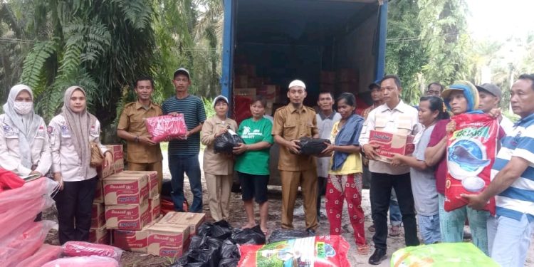 Pemda Bengkalis Salurkan Bantuan Bencana Alam Kebakaran