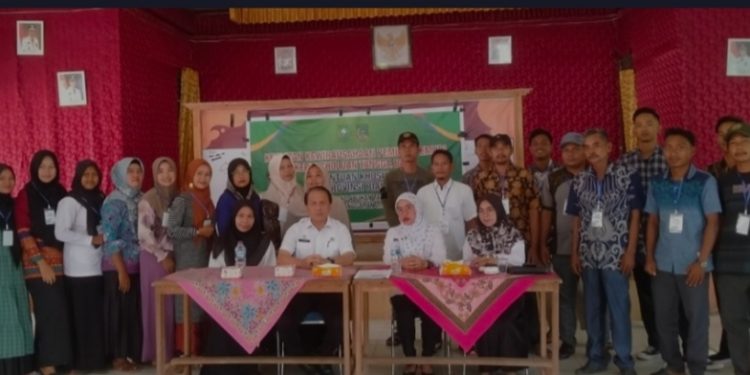 Kadis PMD Rohil Beri Materi Kewirausahaan Bagi Pemuda