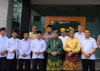 Survey Voxpol, Edy Natar dan Syamsuar Bersaing Ketat, Pengamat: Riau Butuh Pemimpin Berani