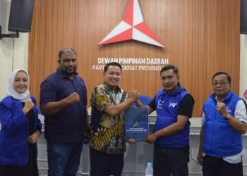Perbanyak Koalisi Partai Pilkada Pelalawan 2024, Husni Thamrin Jalani Fit and Propertest di DPD Demokrat Riau