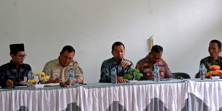 Kapolsek Tapung Hulu Hadiri Rakor Penanganan Kondisi Jalan, PT SAM Dukung Penuh Wacana Perbaikan