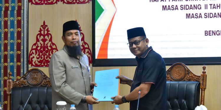 Rapat di Pimpin Wakil Ketua DPRD Sofyan, Fraksi-Fraksi Sampaikan Laporan Reses Masa Sidang II Tahun 2024