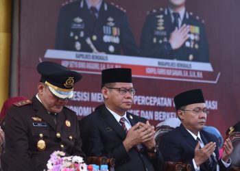 Upacara dan Syukuran HUT Bhayangkara ke-78, Wakil Ketua DPRD Sofyan Bengkalis Terima Piagam 