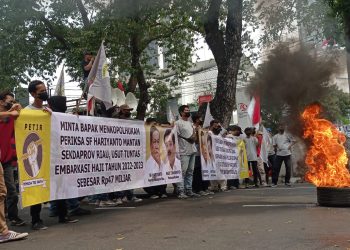 Agak Lain! PETIR Demo Menkopulhukam Desak Periksa SF Hariyanto