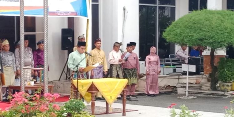 Peringati HUT ke 67 Propinsi Riau, Ketua DPRD Rohil Maston Bacakan Visi-Misi