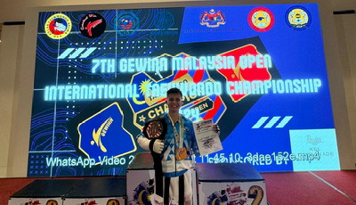 Muhammad Iqbal Putra Jonasti Mahasiswa Psikologi UIR Raih Medali Emas di Gewinn Malaysia