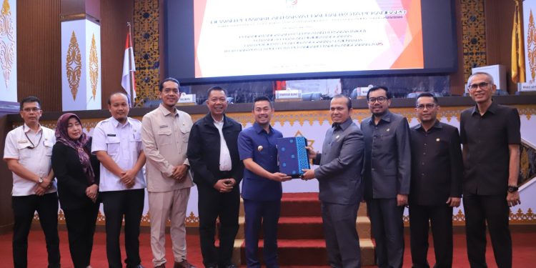 MoU KUA-PPAS R-APBD 2025: DPRD dan Pemko Pekanbaru Sepakat