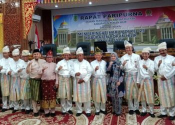 Ketua DPRD Ilhammi S.Tr Keb Pimpin Paripurna HUT Rohil ke 25 Tahun 2024