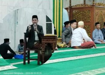 Anggota DPRD Bengkalis Yung Sanusi Tausiah Singkat Ramadhan 1446H, : Hilangkan Sombong dan Merasa Hebat Sendiri