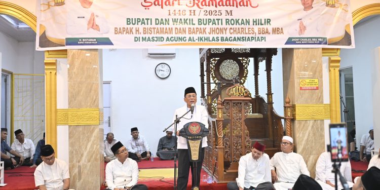 Safari Ramadhan Perdana Bupati dan Wakil Bupati Rohil di Masjid Agung Al-Ikhlas Bagansiapiapi