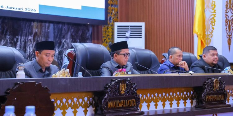 Paripurna DPRD, Pemko Pekanbaru Jawab Pandangan Fraksi soal APBD 2026