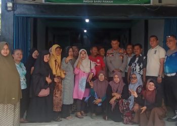 Kapolsek Binawidya Silahturahmi Dengan Pedagang Dan Pengurus APPSI Pasar Baru Panam