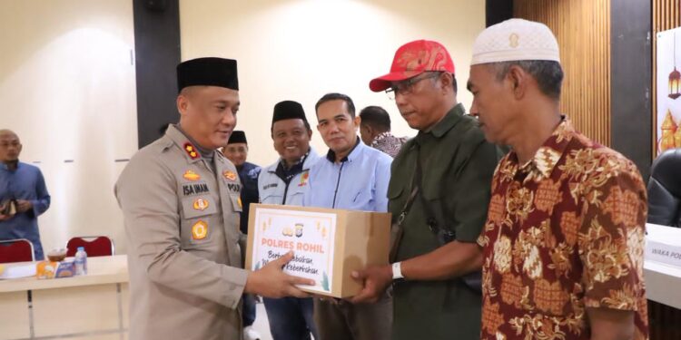 Kapolres Rokan Hilir Buka Puasa Bersama dengan Insan Pers dan Anak Yatim, Pererat Silaturahmi di Bulan Suci Ramadhan 1447 H 