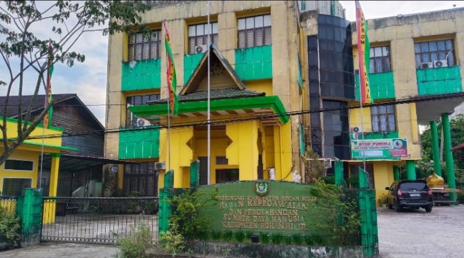 Rohil Defisit ‘Berdarah-darah’ 90 Miliar, BKPSDM Malah Tabrak Inpres: Borong Gadget, Mobil, hingga Sekat Ruangan Mewah!