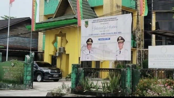 Membongkar Gurita “Budget Padding” di BKPSDM Rohil: Drama Anggaran 12 Miliar di Balik Layar Defisit Daerah