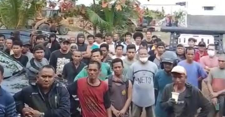 Usai Keributan Warga dan Satgas Tricakti di PT PMM, Tiga Wartawan Dikeroyok Saat Meliput